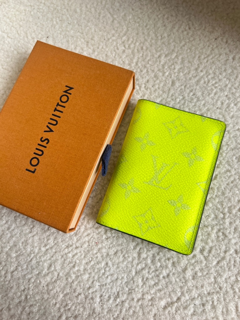 Louis Vuitton Pocket Organizer Wallet Taïgarama Neon Yellow (Jaune Fluo)